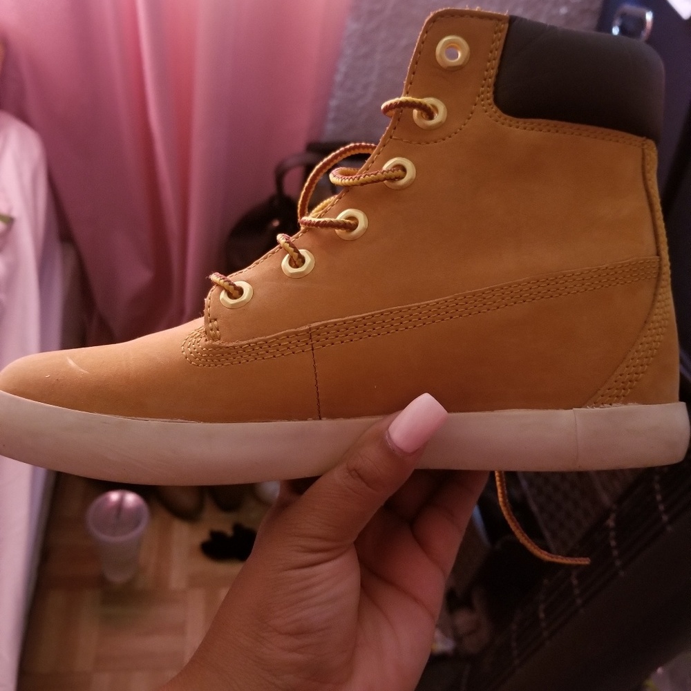 Timberlands - Picture 4 of 7